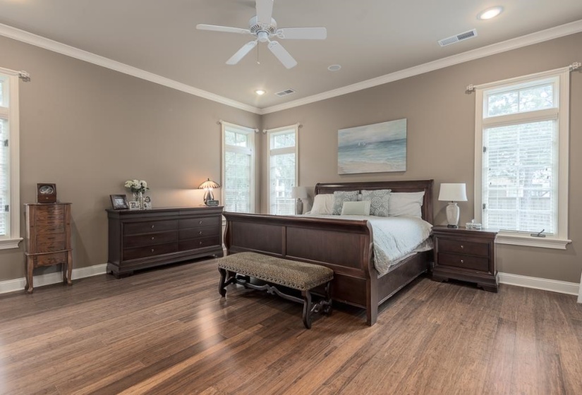 3158 BEDFORD LN, Germantown, Tennessee 38139, 5 Bedroom Bedrooms, 11 Room Rooms,3.1 BathroomBathrooms,Residential,For Sale,BEDFORD,0,10223481