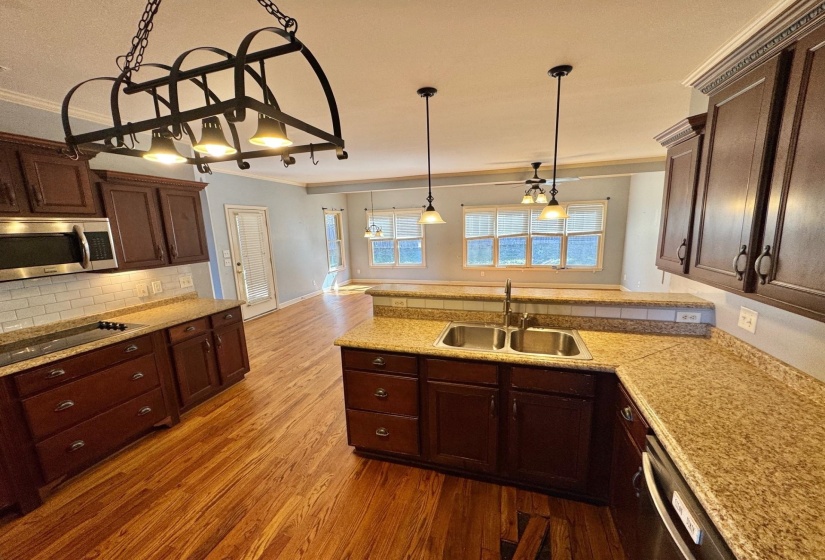 5478 SCARLET RIDGE DR, Arlington, Tennessee 38002, 4 Bedroom Bedrooms, 11 Room Rooms,3.1 BathroomBathrooms,Residential,For Sale,SCARLET RIDGE,0,10223483