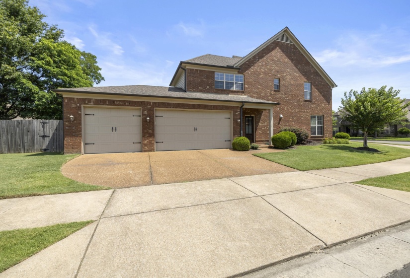 1371 RAINDROP DR, Collierville, Tennessee 38017, 4 Bedroom Bedrooms, 8 Room Rooms,3 BathroomBathrooms,Residential,For Sale,RAINDROP,0,10223489