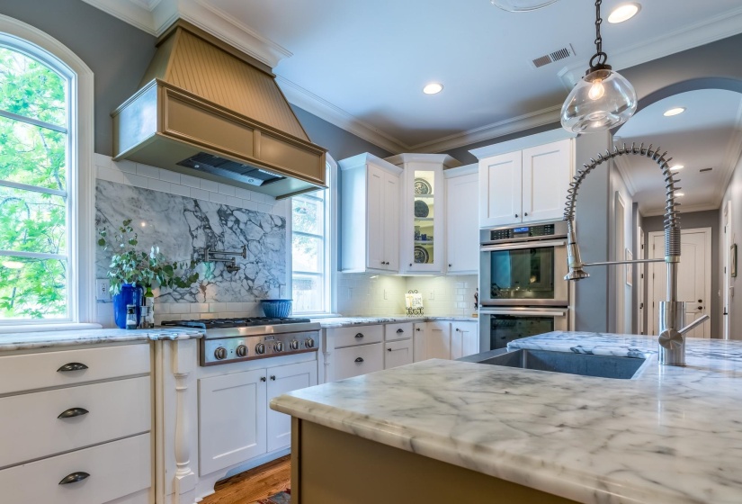 9540 HEDGEVIEW LANE LN, Germantown, Tennessee 38139, 5 Bedroom Bedrooms, 14 Room Rooms,4.1 BathroomBathrooms,Residential,For Sale,HEDGEVIEW LANE,0,10223490