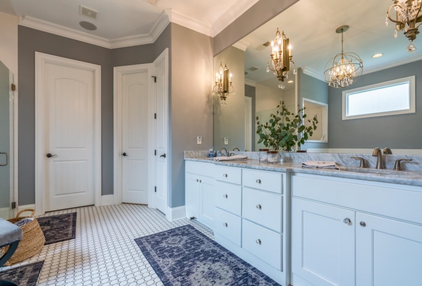 9540 HEDGEVIEW LANE LN, Germantown, Tennessee 38139, 5 Bedroom Bedrooms, 14 Room Rooms,4.1 BathroomBathrooms,Residential,For Sale,HEDGEVIEW LANE,0,10223490