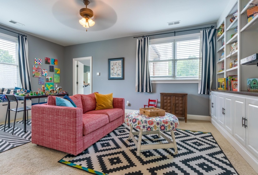 9540 HEDGEVIEW LANE LN, Germantown, Tennessee 38139, 5 Bedroom Bedrooms, 14 Room Rooms,4.1 BathroomBathrooms,Residential,For Sale,HEDGEVIEW LANE,0,10223490