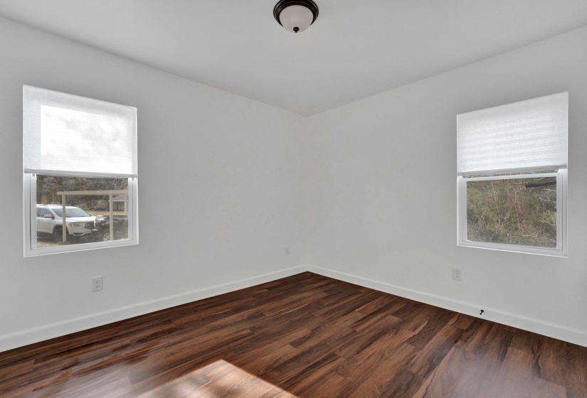 1681 SHADOWLAWN BLVD, Memphis, Tennessee 38106, 3 Bedrooms Bedrooms, 4 Rooms Rooms,1 BathroomBathrooms,Residential,For Sale,SHADOWLAWN,10223495