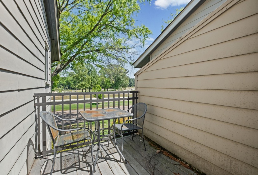1843 EAGLE BRANCH CV, Germantown, Tennessee 38138, 2 Bedrooms Bedrooms, 5 Rooms Rooms,2 BathroomsBathrooms,Residential,For Sale,EAGLE BRANCH,10223509