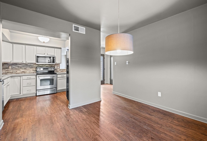 1843 EAGLE BRANCH CV, Germantown, Tennessee 38138, 2 Bedrooms Bedrooms, 5 Rooms Rooms,2 BathroomsBathrooms,Residential,For Sale,EAGLE BRANCH,10223509