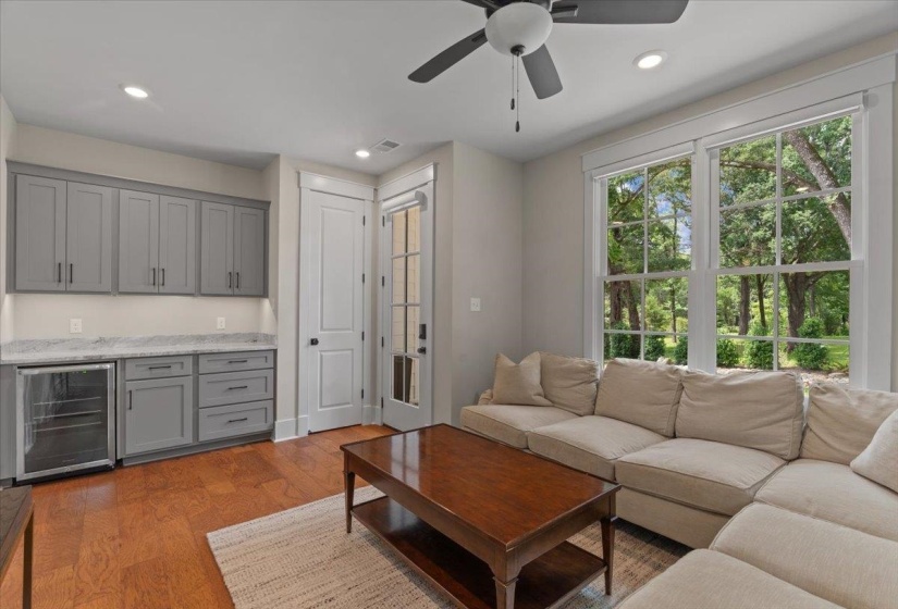 240 BURROWS RD, Collierville, Tennessee 38017, 4 Bedroom Bedrooms, 9 Room Rooms,3.1 BathroomBathrooms,Residential,For Sale,BURROWS,0,10223512
