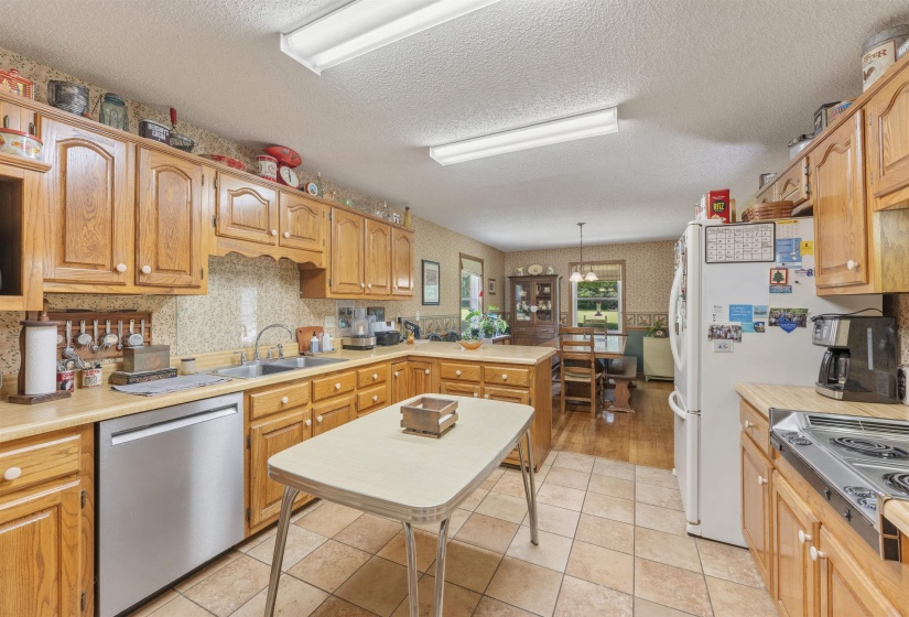 8760 OLD BROWNSVILLE RD, Bartlett, Tennessee 38002, 3 Bedrooms Bedrooms, 6 Rooms Rooms,2 BathroomsBathrooms,Residential,For Sale,OLD BROWNSVILLE,10223517