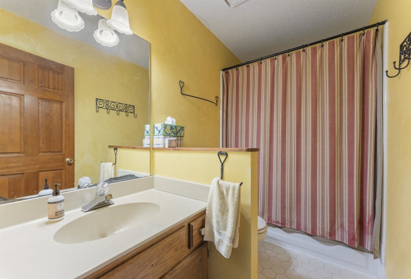 8760 OLD BROWNSVILLE RD, Bartlett, Tennessee 38002, 3 Bedrooms Bedrooms, 6 Rooms Rooms,2 BathroomsBathrooms,Residential,For Sale,OLD BROWNSVILLE,10223517