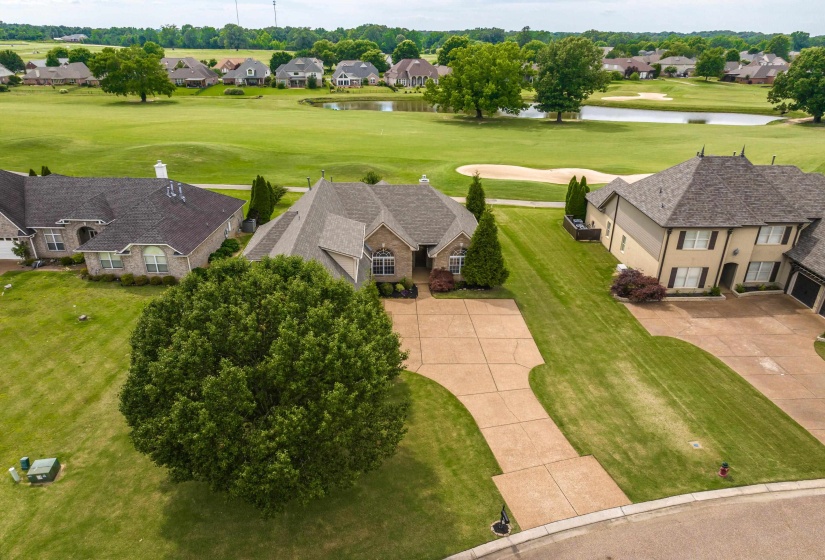 130 LEWIS FAIRWAY CIR, Oakland, Tennessee 38060, 4 Bedrooms Bedrooms, 10 Rooms Rooms,3 BathroomsBathrooms,Residential,For Sale,LEWIS FAIRWAY,10223519