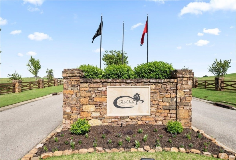 130 LEWIS FAIRWAY CIR, Oakland, Tennessee 38060, 4 Bedrooms Bedrooms, 10 Rooms Rooms,3 BathroomsBathrooms,Residential,For Sale,LEWIS FAIRWAY,10223519