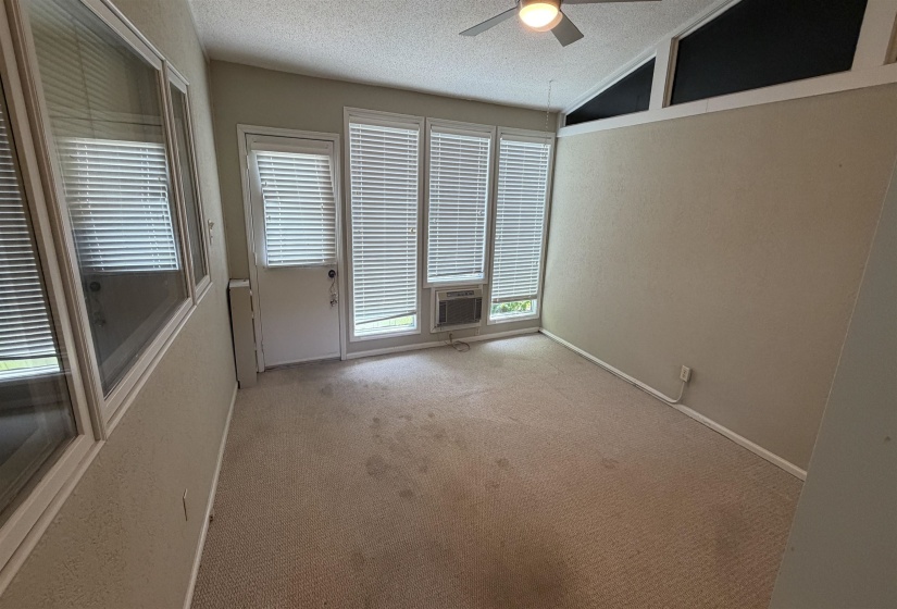 5033 SCHEIBLER RD, Memphis, Tennessee 38128, 2 Bedroom Bedrooms, 5 Room Rooms,2 BathroomBathrooms,Residential,For Sale,SCHEIBLER,0,10223521