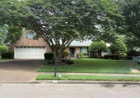 300 SCARLETTS WAY, Collierville, Tennessee 38017, 3 Bedrooms Bedrooms, 8 Rooms Rooms,2 BathroomsBathrooms,Residential,For Sale,SCARLETTS,10223522