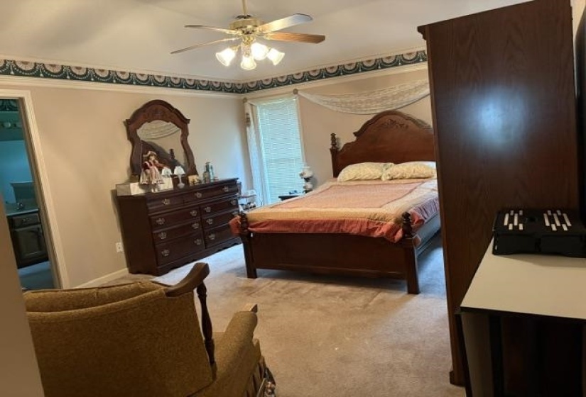 300 SCARLETTS WAY, Collierville, Tennessee 38017, 3 Bedrooms Bedrooms, 8 Rooms Rooms,2 BathroomsBathrooms,Residential,For Sale,SCARLETTS,10223522