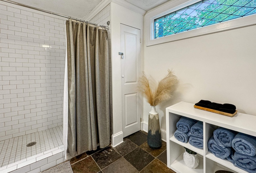 2241 YORK AVE, Memphis, Tennessee 38104, 3 Bedroom Bedrooms, 7 Room Rooms,1.1 BathroomBathrooms,Residential,For Sale,YORK,0,10218955