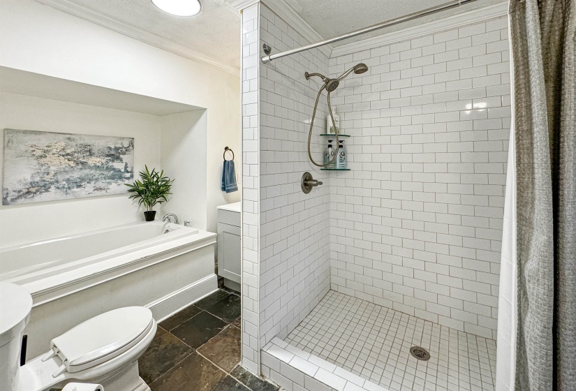 2241 YORK AVE, Memphis, Tennessee 38104, 3 Bedroom Bedrooms, 7 Room Rooms,1.1 BathroomBathrooms,Residential,For Sale,YORK,0,10218955