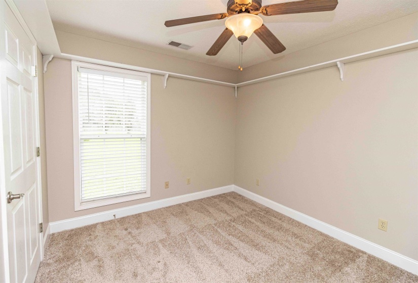 186 WALNUT TRACE DR, Jackson, Tennessee 38305, 4 Bedroom Bedrooms, 8 Room Rooms,3 BathroomBathrooms,Residential,For Sale,WALNUT TRACE,0,10223532