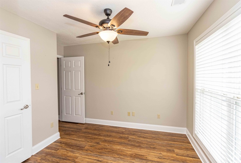 186 WALNUT TRACE DR, Jackson, Tennessee 38305, 4 Bedroom Bedrooms, 8 Room Rooms,3 BathroomBathrooms,Residential,For Sale,WALNUT TRACE,0,10223532