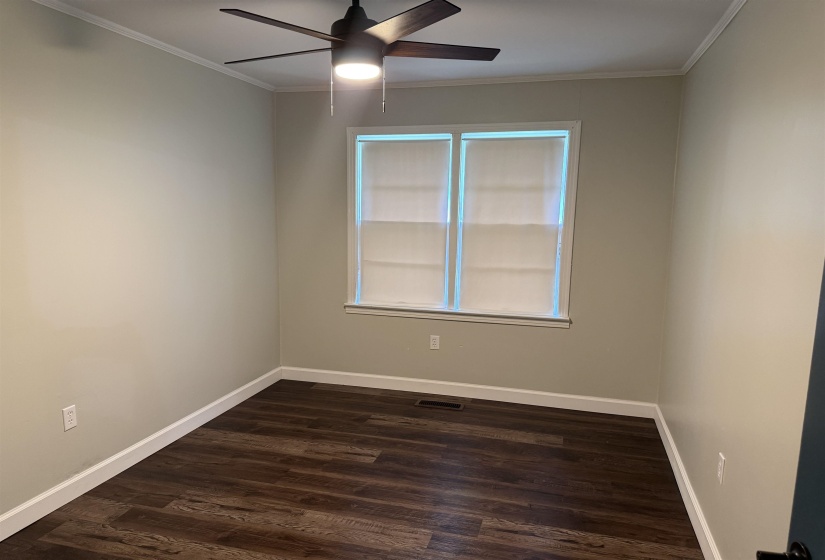 200 JW DAVIS DR, Savannah, Tennessee 38372, 3 Bedroom Bedrooms, 6 Room Rooms,1 BathroomBathrooms,Residential,For Sale,JW DAVIS,0,10223534