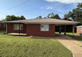 200 JW DAVIS DR, Savannah, Tennessee 38372, 3 Bedroom Bedrooms, 6 Room Rooms,1 BathroomBathrooms,Residential,For Sale,JW DAVIS,0,10223534 200 JW DAVIS DR, Savannah, Tennessee 38372, 3 Bedroom Bedrooms, 6 Room Rooms,1 BathroomBathrooms,Residential,For Sale,JW DAVIS,0,10223534