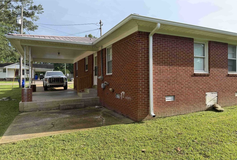 200 JW DAVIS DR, Savannah, Tennessee 38372, 3 Bedroom Bedrooms, 6 Room Rooms,1 BathroomBathrooms,Residential,For Sale,JW DAVIS,0,10223534