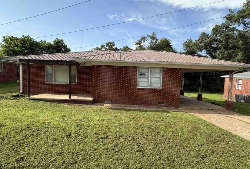 200 JW DAVIS DR, Savannah, Tennessee 38372, 3 Bedroom Bedrooms, 6 Room Rooms,1 BathroomBathrooms,Residential,For Sale,JW DAVIS,0,10223534