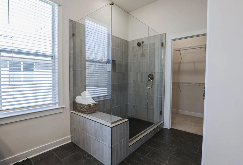 11 ROSE BUSH ST, Munford, Tennessee 38058, 5 Bedroom Bedrooms, 7 Room Rooms,2.1 BathroomBathrooms,Residential,For Sale,ROSE BUSH,0,10223536