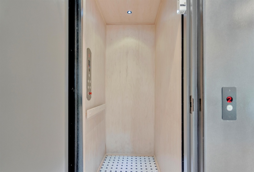 Elevator with tile patterned floors