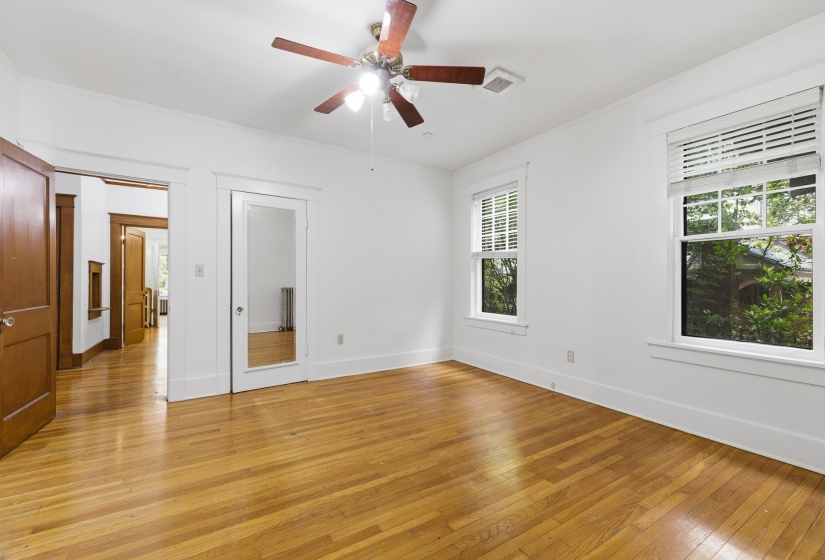 1830 FOREST AVE, Memphis, Tennessee 38112, 3 Bedrooms Bedrooms, 7 Rooms Rooms,2 BathroomsBathrooms,Residential,For Sale,FOREST,10223574