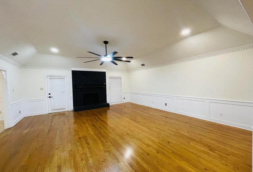 1947 MT BADON LN, Memphis, Tennessee 38016, 5 Bedrooms Bedrooms, 9 Rooms Rooms,3 BathroomsBathrooms,Rental Properties,For Sale,MT BADON,10223599