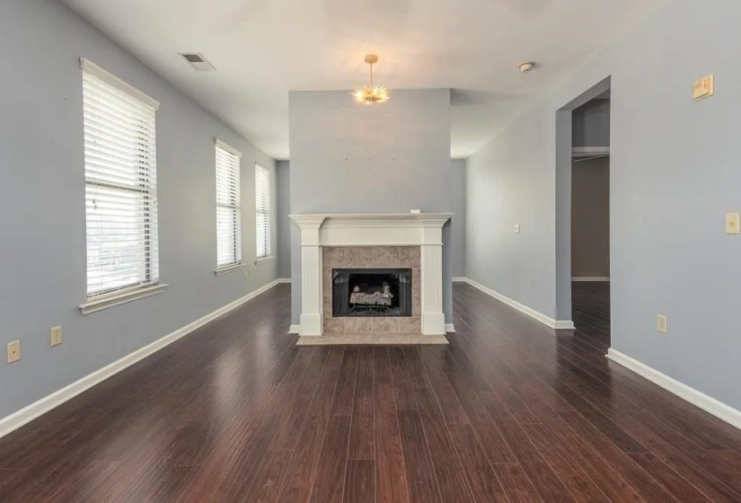 721 LITTY CT, Memphis, Tennessee 38103, 1 Bedroom Bedrooms, 4 Rooms Rooms,1.1 BathroomsBathrooms,Rental Properties,For Sale,LITTY,10223614