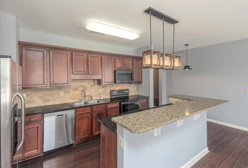 721 LITTY CT, Memphis, Tennessee 38103, 1 Bedroom Bedrooms, 4 Rooms Rooms,1.1 BathroomsBathrooms,Rental Properties,For Sale,LITTY,10223614