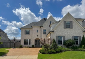 621 COVINGTON WALK LN, Collierville, Tennessee 38017, 5 Bedrooms Bedrooms, 9 Rooms Rooms,3.1 BathroomsBathrooms,Rental Properties,For Sale,COVINGTON WALK,10223623