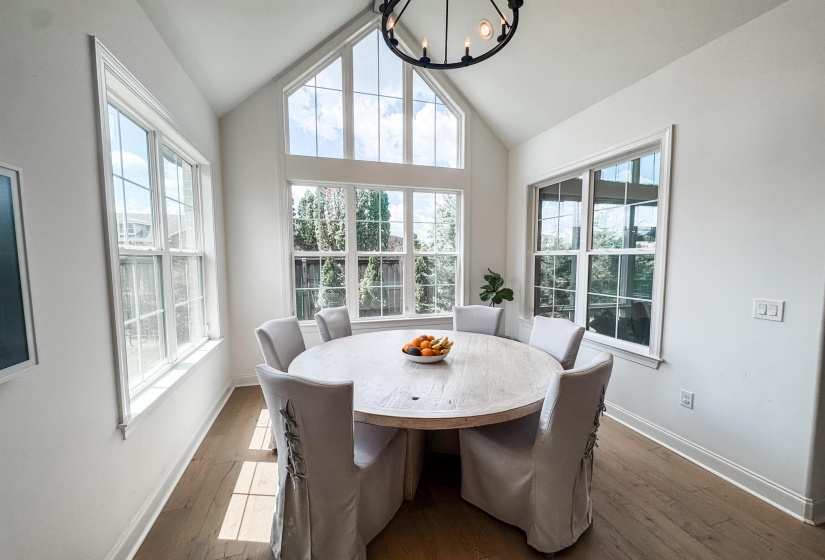 621 COVINGTON WALK LN, Collierville, Tennessee 38017, 5 Bedrooms Bedrooms, 9 Rooms Rooms,3.1 BathroomsBathrooms,Rental Properties,For Sale,COVINGTON WALK,10223623
