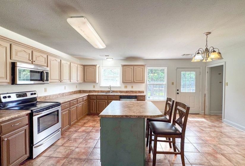 82 WILKINSVILLE RD, Drummonds, Tennessee 38023, 4 Bedroom Bedrooms, 8 Room Rooms,2 BathroomBathrooms,Rental Properties,For Sale,WILKINSVILLE,0,10223636