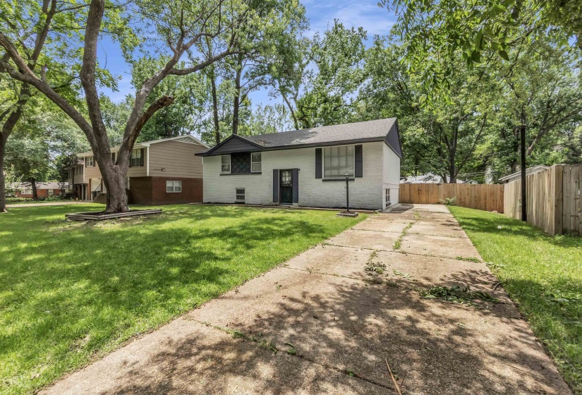 3263 GLEN LOGAN DR, Memphis, Tennessee 38134, 4 Bedroom Bedrooms, 5 Room Rooms,2 BathroomBathrooms,Residential,For Sale,GLEN LOGAN,0,10219320