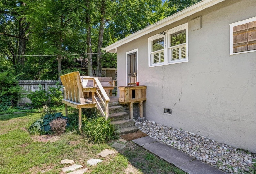 2126 UNIVERSITY CIR, Memphis, Tennessee 38112, 2 Bedrooms Bedrooms, 5 Rooms Rooms,1 BathroomBathrooms,Residential,For Sale,UNIVERSITY,10223576