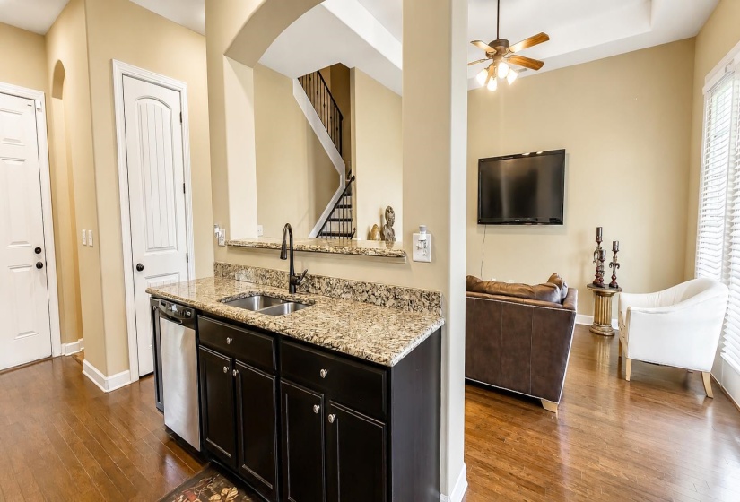 345 RIVERDALE DR, Oakland, Tennessee 38060, 4 Bedrooms Bedrooms, 8 Rooms Rooms,3 BathroomsBathrooms,Residential,For Sale,RIVERDALE,10223581