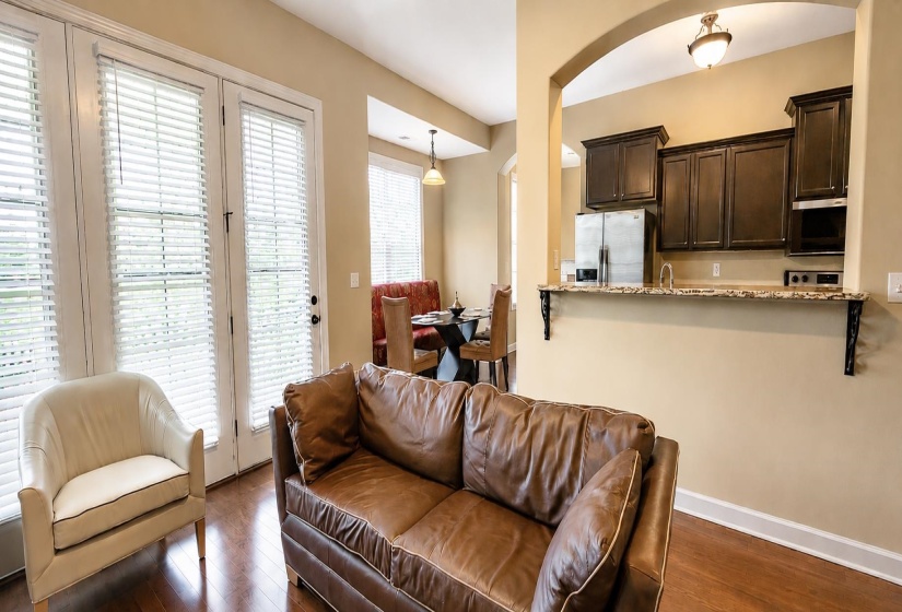 345 RIVERDALE DR, Oakland, Tennessee 38060, 4 Bedrooms Bedrooms, 8 Rooms Rooms,3 BathroomsBathrooms,Residential,For Sale,RIVERDALE,10223581