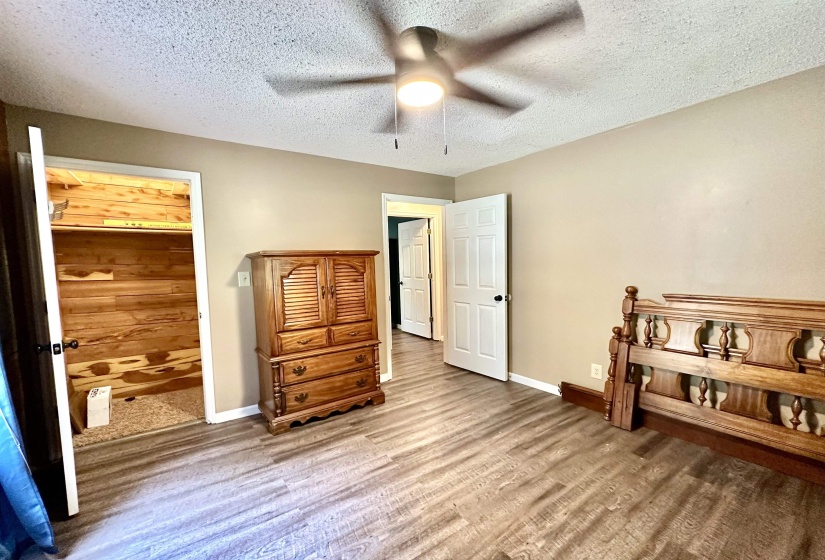 25 KERR LN, Savannah, Tennessee 38372, 3 Bedroom Bedrooms, 8 Room Rooms,2 BathroomBathrooms,Residential,For Sale,KERR,0,10223584