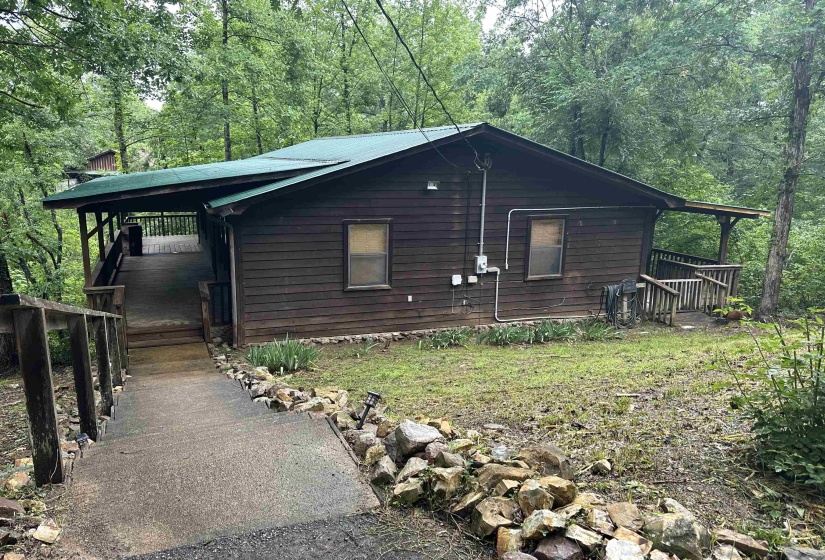 25 KERR LN, Savannah, Tennessee 38372, 3 Bedroom Bedrooms, 8 Room Rooms,2 BathroomBathrooms,Residential,For Sale,KERR,0,10223584