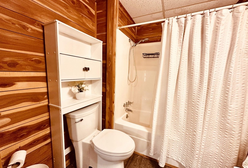 25 KERR LN, Savannah, Tennessee 38372, 3 Bedroom Bedrooms, 8 Room Rooms,2 BathroomBathrooms,Residential,For Sale,KERR,0,10223584