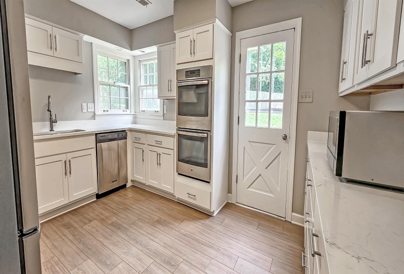 8451 OLD ELM CV, Germantown, Tennessee 38138, 4 Bedroom Bedrooms, 8 Room Rooms,2.1 BathroomBathrooms,Residential,For Sale,OLD ELM,0,10223585
