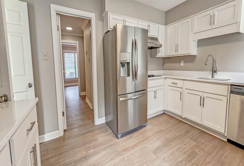 8451 OLD ELM CV, Germantown, Tennessee 38138, 4 Bedroom Bedrooms, 8 Room Rooms,2.1 BathroomBathrooms,Residential,For Sale,OLD ELM,0,10223585