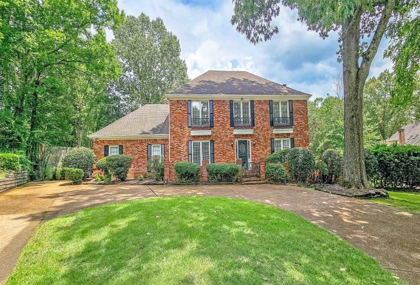 8451 OLD ELM CV, Germantown, Tennessee 38138, 4 Bedroom Bedrooms, 8 Room Rooms,2.1 BathroomBathrooms,Residential,For Sale,OLD ELM,0,10223585