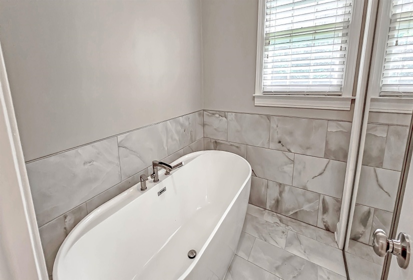 8451 OLD ELM CV, Germantown, Tennessee 38138, 4 Bedroom Bedrooms, 8 Room Rooms,2.1 BathroomBathrooms,Residential,For Sale,OLD ELM,0,10223585