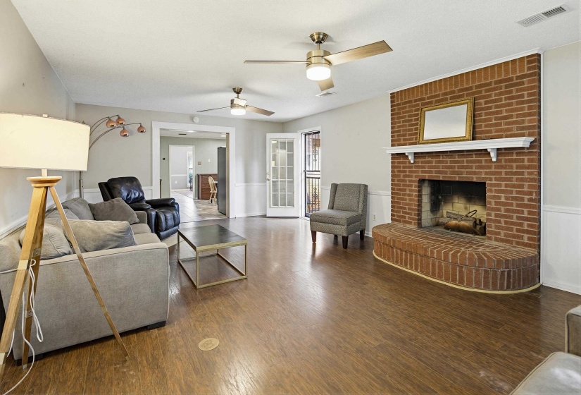 3102 NEWMARKET DR, Bartlett, Tennessee 38134, 3 Bedrooms Bedrooms, 6 Rooms Rooms,2.1 BathroomsBathrooms,Residential,For Sale,NEWMARKET,10223587
