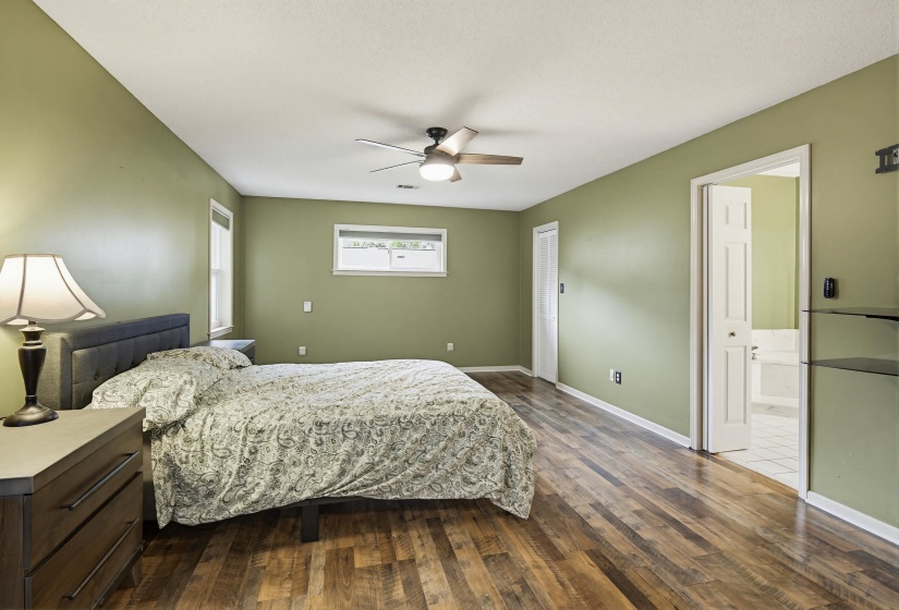 3102 NEWMARKET DR, Bartlett, Tennessee 38134, 3 Bedrooms Bedrooms, 6 Rooms Rooms,2.1 BathroomsBathrooms,Residential,For Sale,NEWMARKET,10223587
