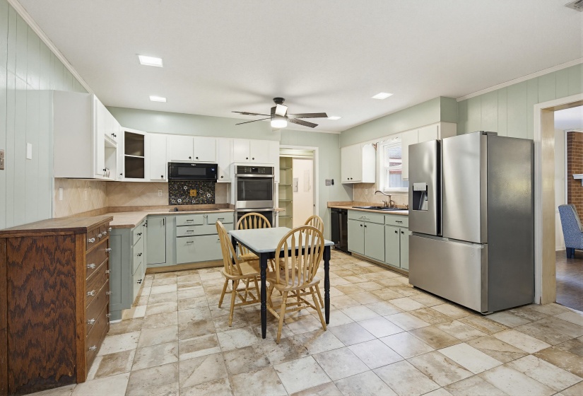 3102 NEWMARKET DR, Bartlett, Tennessee 38134, 3 Bedrooms Bedrooms, 6 Rooms Rooms,2.1 BathroomsBathrooms,Residential,For Sale,NEWMARKET,10223587