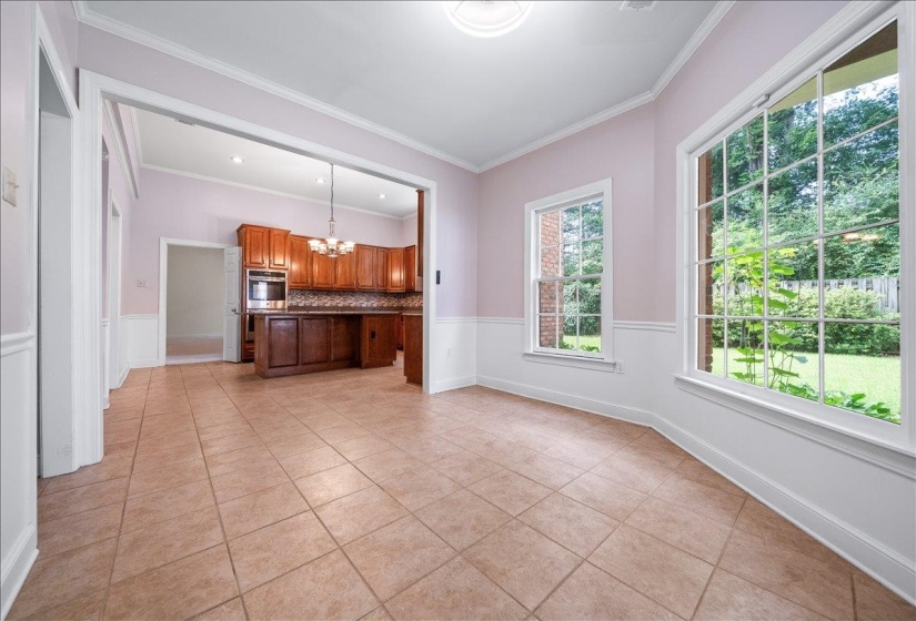 6619 RUE BEAUMONDE DR, Memphis, Tennessee 38120, 4 Bedrooms Bedrooms, 8 Rooms Rooms,2.1 BathroomsBathrooms,Residential,For Sale,RUE BEAUMONDE,10223588