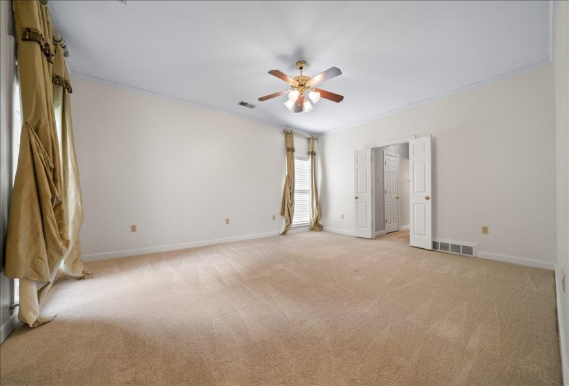 6619 RUE BEAUMONDE DR, Memphis, Tennessee 38120, 4 Bedrooms Bedrooms, 8 Rooms Rooms,2.1 BathroomsBathrooms,Residential,For Sale,RUE BEAUMONDE,10223588